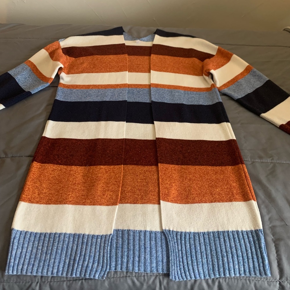 Medium sized striped cardigan